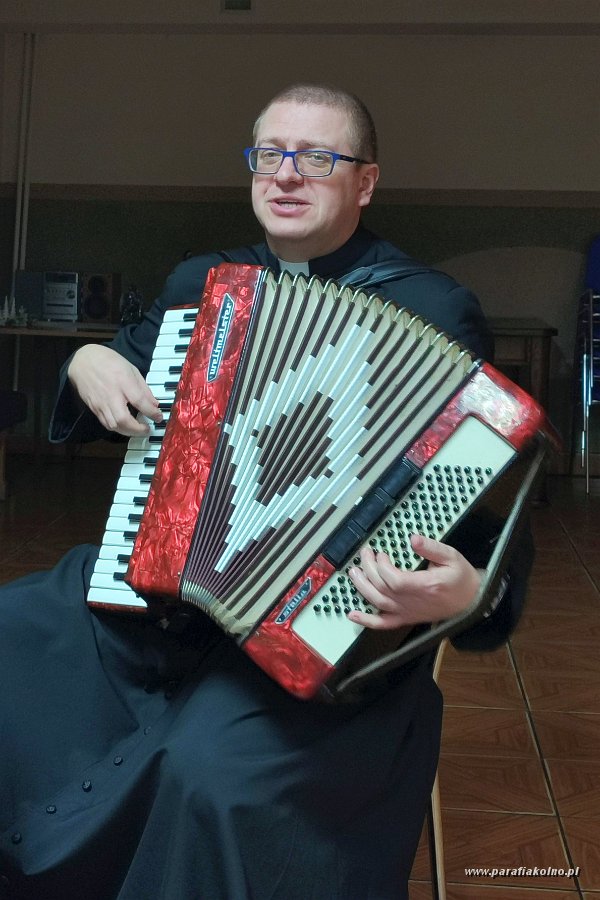 34 Gloriosa Trinita.jpg